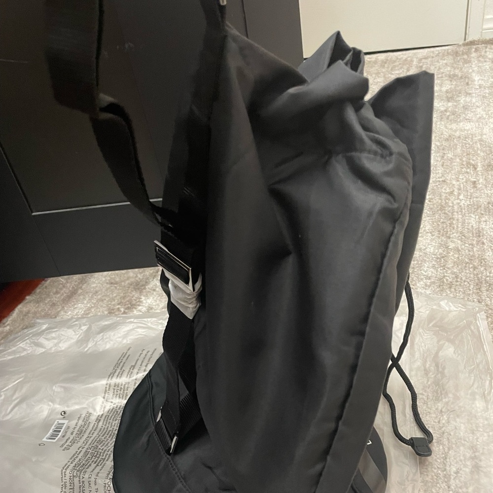 Nylon pouch/backpack - Picture 8 of 8